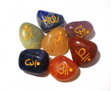 Chakra sanscrit gravé pierres roulées