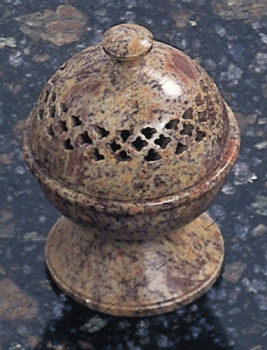 Jarres de pierre brisée, hauteur 6 cm