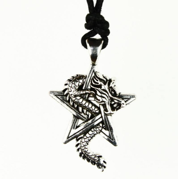 Pendentif dragon au pentagramme en acier inoxydable 41 x 33 x 4,5 mm