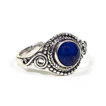 Ring mit Lapislazuli